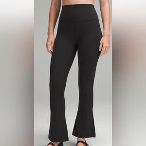 USED Authentic Lululemon High Rise Align Mini Flare Pants 28” Short in Black